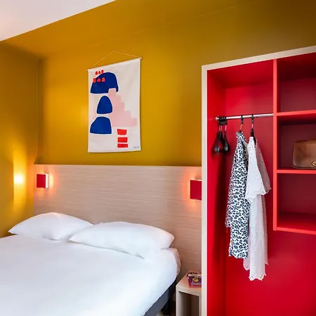 Ibis Styles Prevessin Geneve Aeroport Hotel Exterior photo