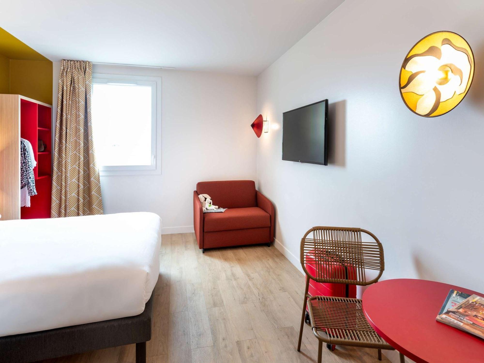 Ibis Styles Geneve Aeroport Hotel 3*